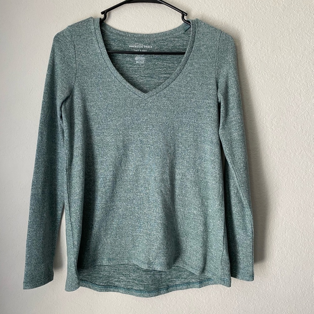 American Eagle sweater